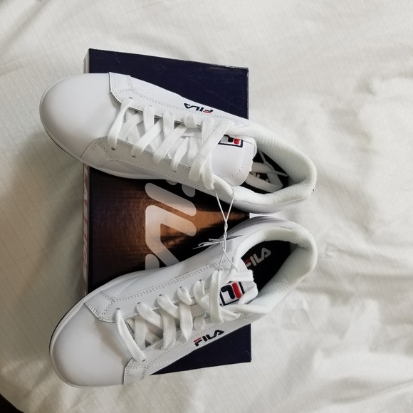 FILA BNIB Leather Tennis Athletic Walking Shoe - Picture 7 of 8